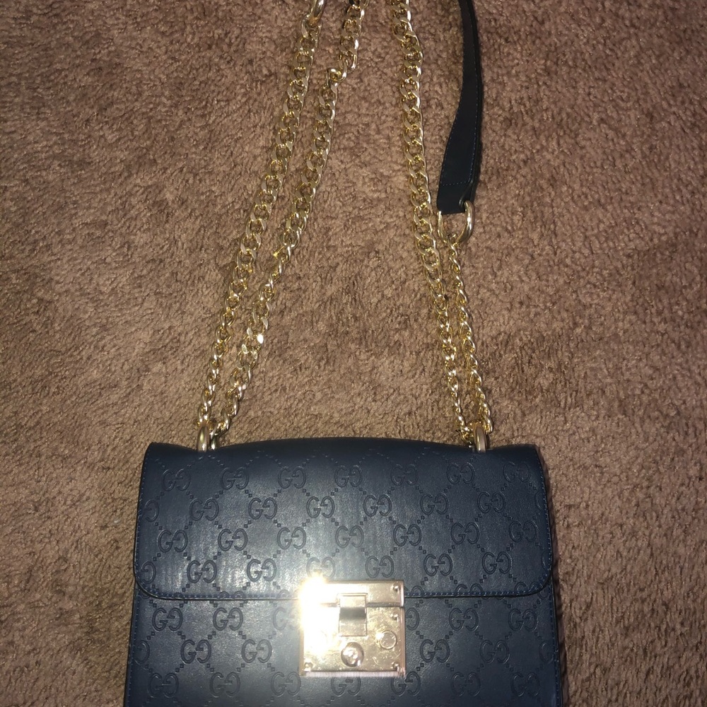 Fake Gucci purse